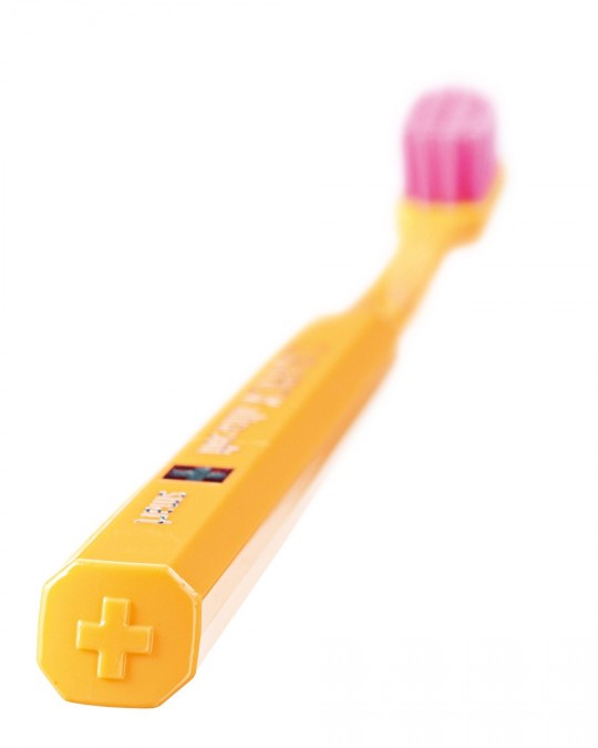 Cepillo de Dientes CURAPROX® Smart