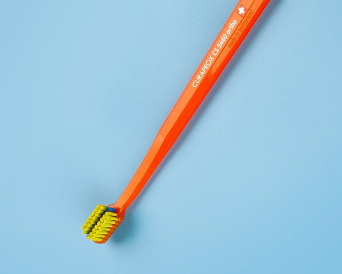 Cepillo de Dientes CURAPROX® Ortho CS 5460 Ultra Suave